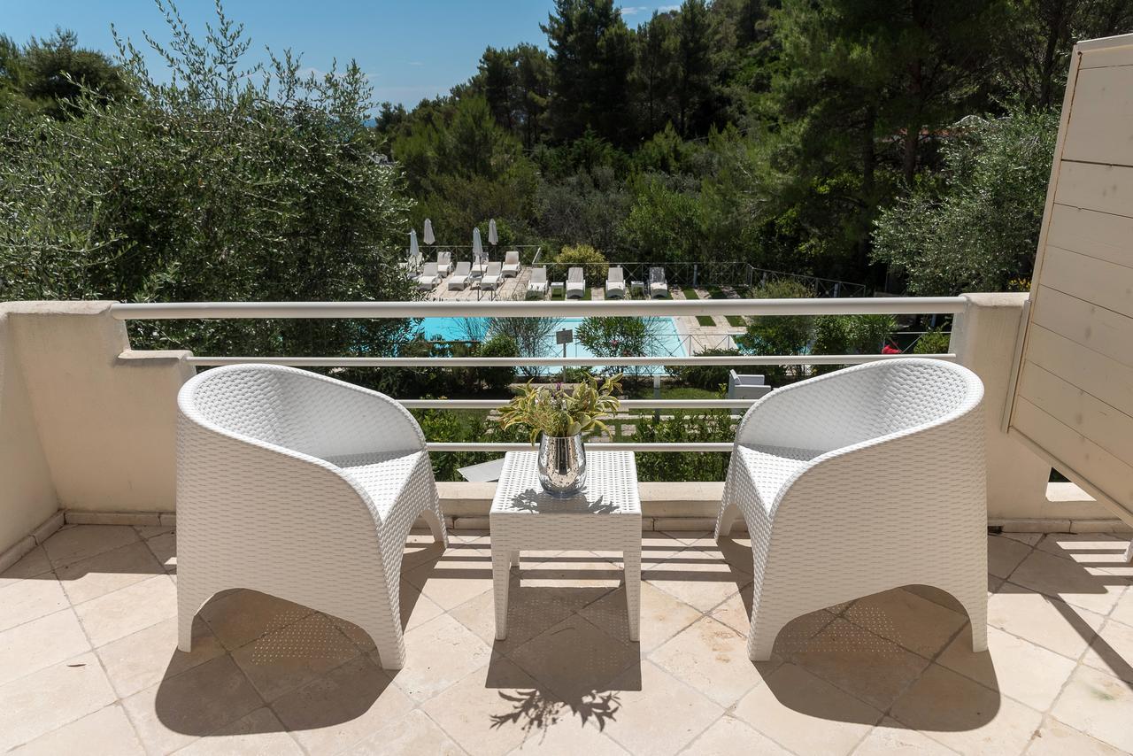 Baia Dei Mergoli Hotel Маттіната Екстер'єр фото