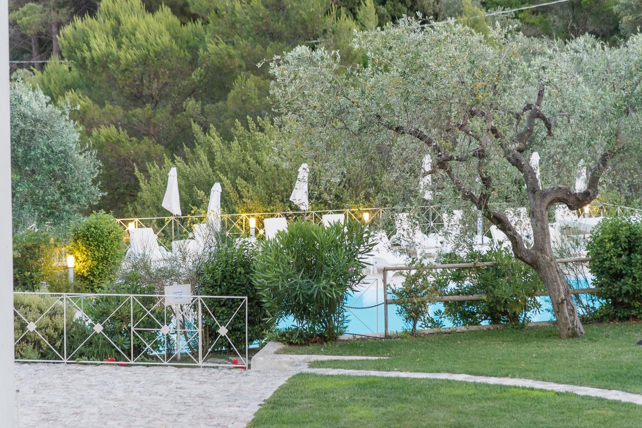 Baia Dei Mergoli Hotel Маттіната Екстер'єр фото