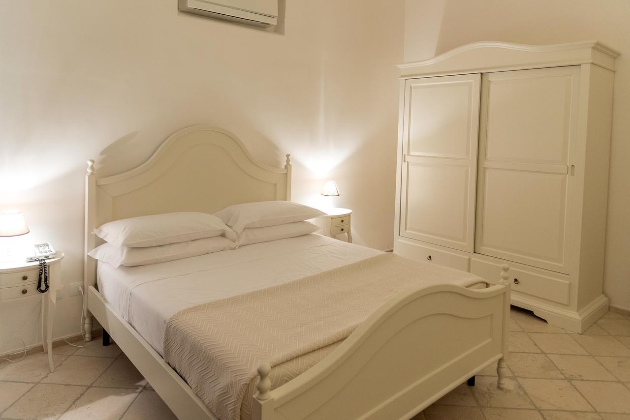 Baia Dei Mergoli Hotel Маттіната Екстер'єр фото
