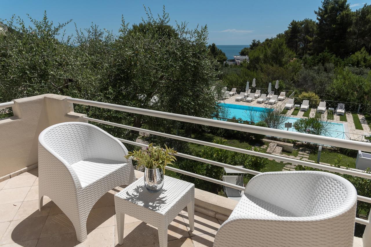 Baia Dei Mergoli Hotel Маттіната Екстер'єр фото