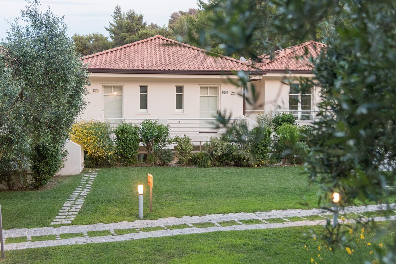 Baia Dei Mergoli Hotel Маттіната Екстер'єр фото